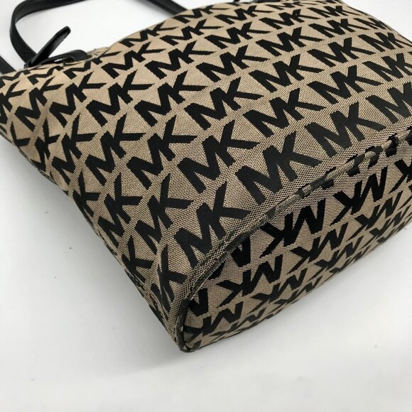 Michael Kors Beige & Black Canvas Jet Set Tote Bag - Picture 9 of 10